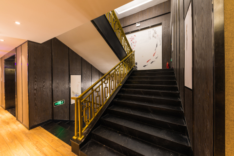 新中式装修风格酒店楼梯高清图