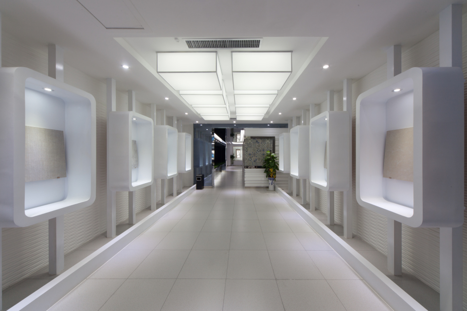 几何造型展品展览大厅高清图