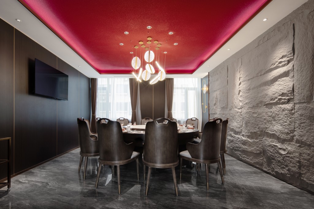 创意餐厅包间环境实拍图版权图片下载