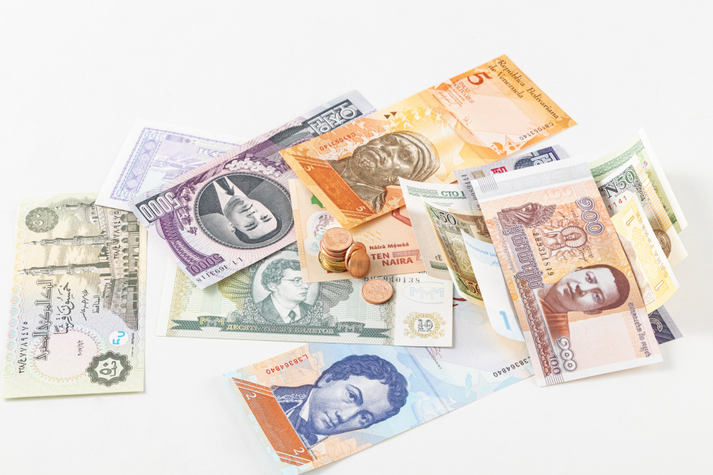 桌面国外金融投资展示台版权图片下载