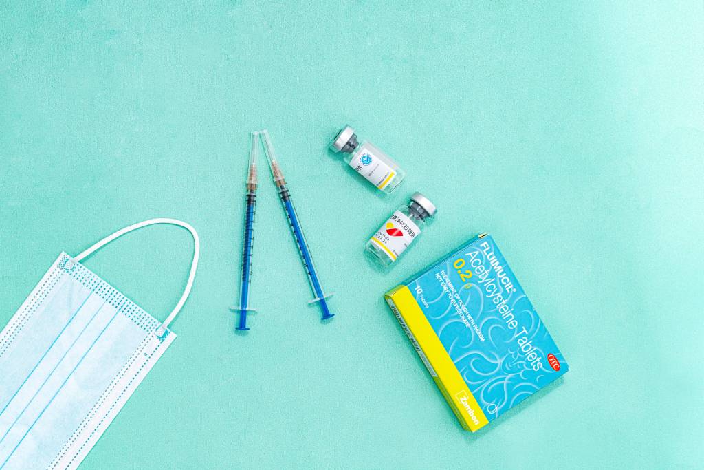 注射器医药蓝色高清图版权图片下载