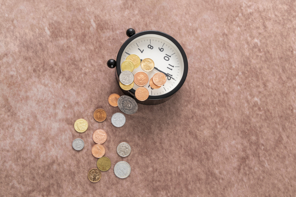 金融财务各国金币摆拍图