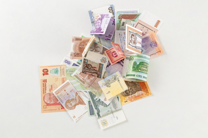 国外金融贸易钞票俯拍图版权图片下载
