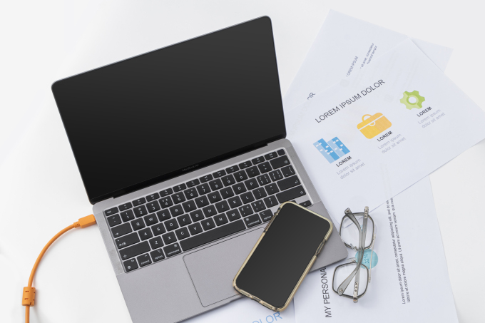 外企职工办公工具实拍高清图