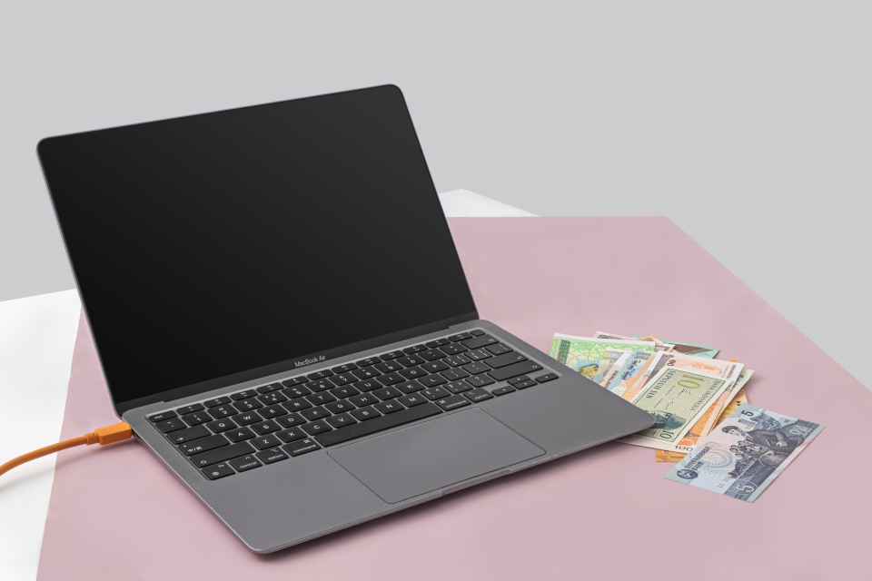 外企白领办公工具高清图