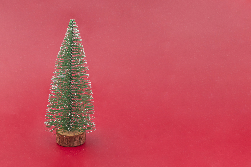 圣诞树节日红色圣诞节装饰高清图版权图片下载