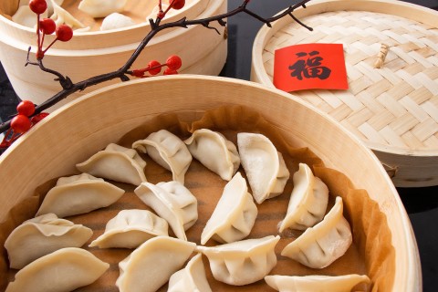 福气满满笼屉蒸饺高清图