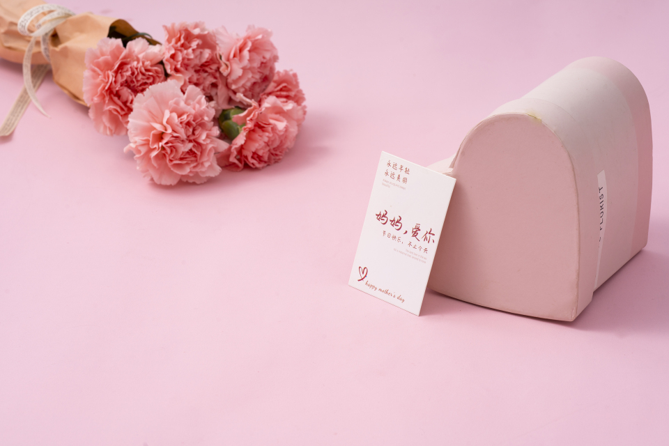 感恩母亲节康乃馨礼物实拍图