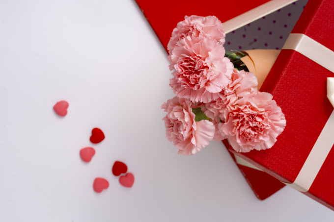 母亲节礼盒康乃馨花束