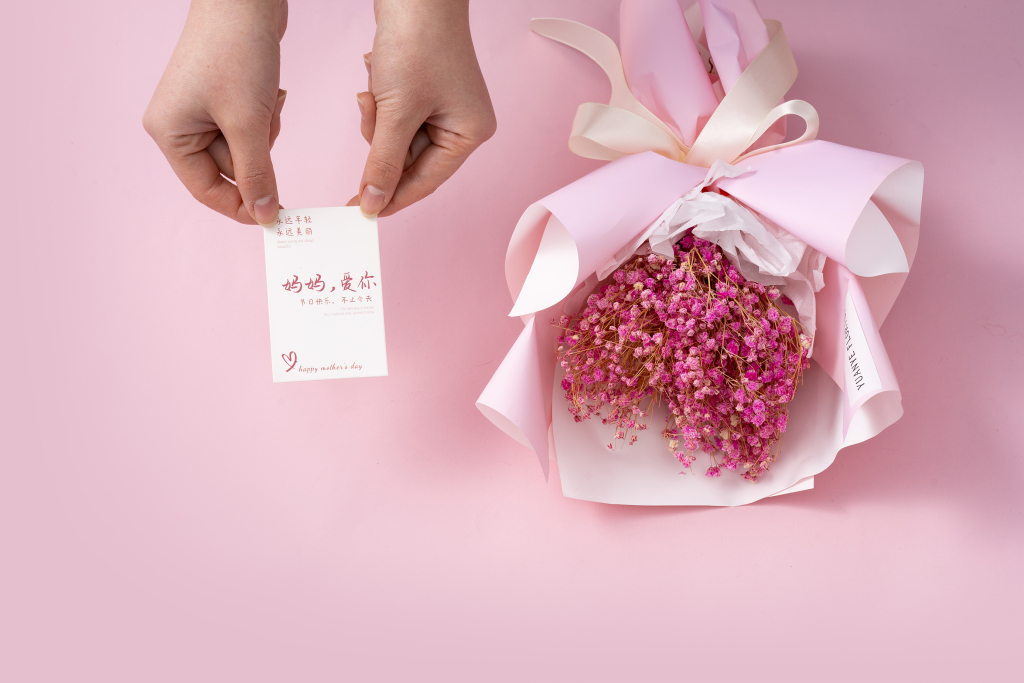 母亲节节日卡片唯美花束高清图版权图片下载