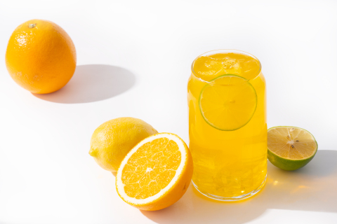 鲜果橙子柠檬气泡水图片
