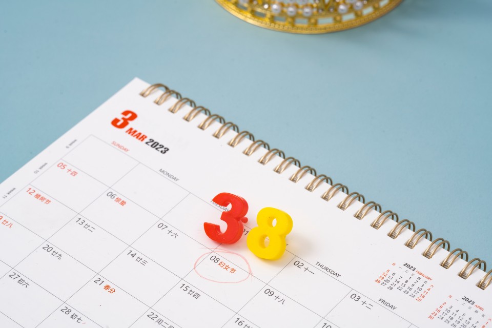 兔年母亲节日历实拍图