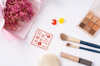 女神节满天星花束高清图