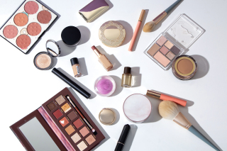 美妆化妆品用具全家福图片