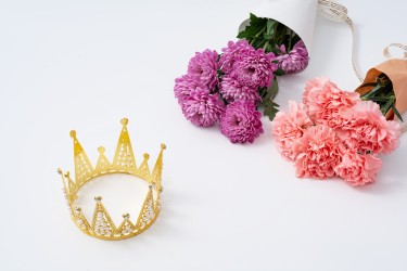 女王皇冠康乃馨鲜花母亲节礼物图