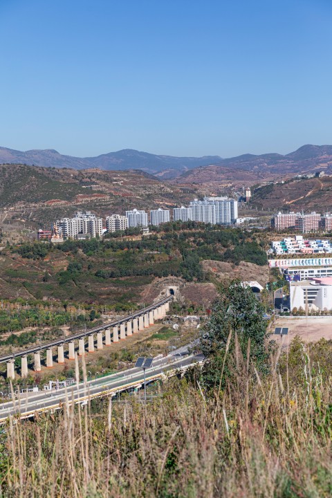 户外乡村风景俯拍远景图版权图片下载