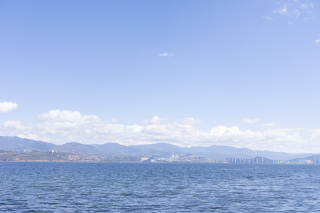 一望无际蓝色大海风景高清图