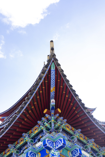 中式古典建筑屋檐实拍图