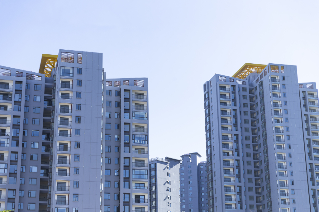 高档住宅景色实拍图版权图片下载