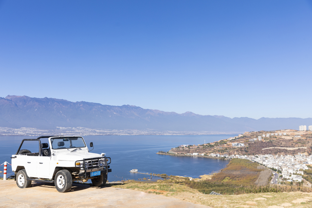 唯美山水越野自驾高清图版权图片下载