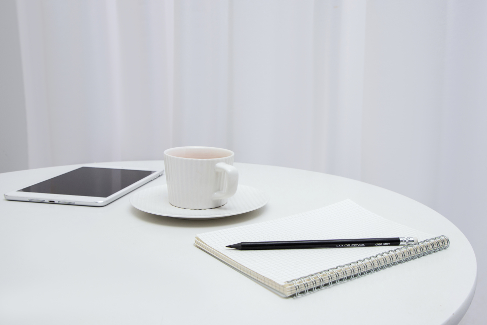 桌面会议工具平板侧拍图