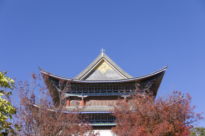 中国古典建筑蓝天下的建筑图片