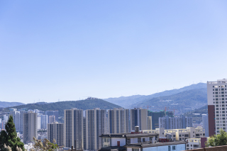 城市远景风景实拍图