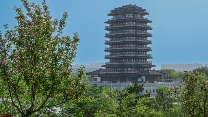 中式宝塔建筑高清远景图版权图片下载