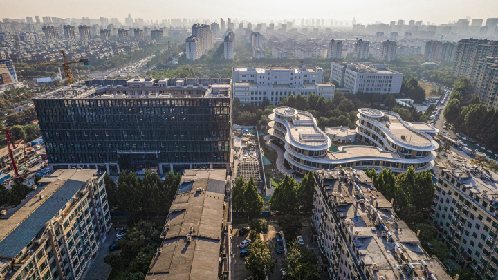 文明城市全城鸟瞰高清图版权图片下载