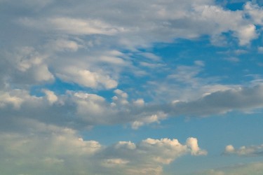 白云遮天户外风景高清图