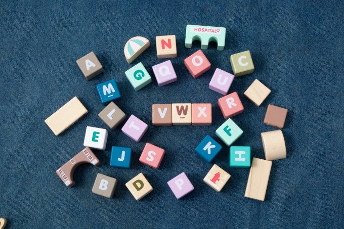 木质彩色儿童积木套装高清图