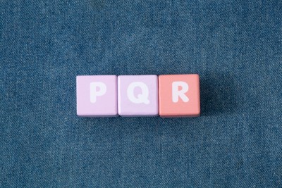 粉紫色PQR字母积木实拍图