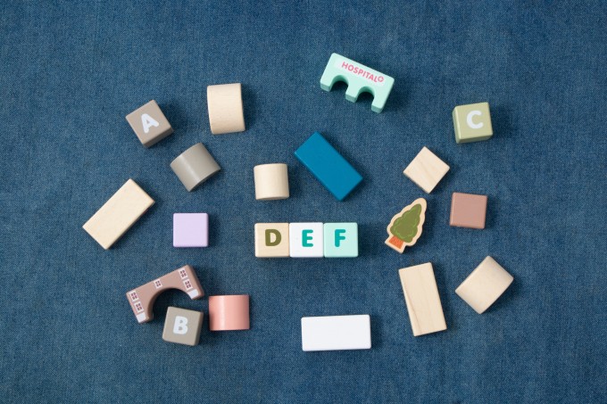 搭建城堡积木零件实拍图