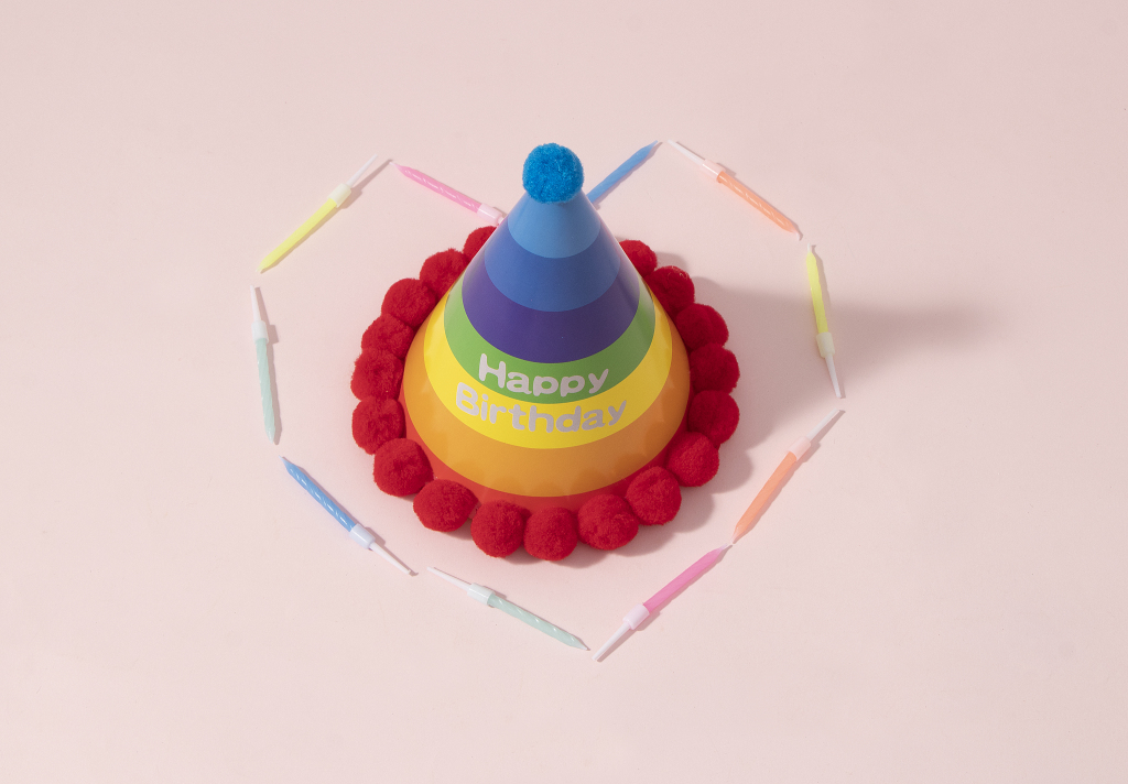 生日派对装饰帽子螺纹蜡烛高清图版权图片下载