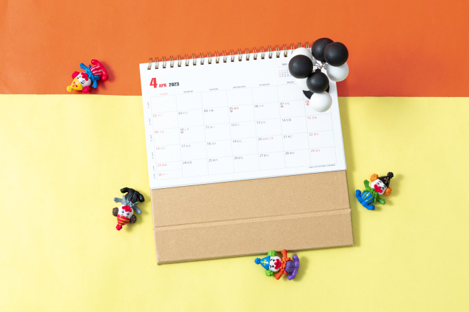 日历摆件4.1愚人节俯拍高清图