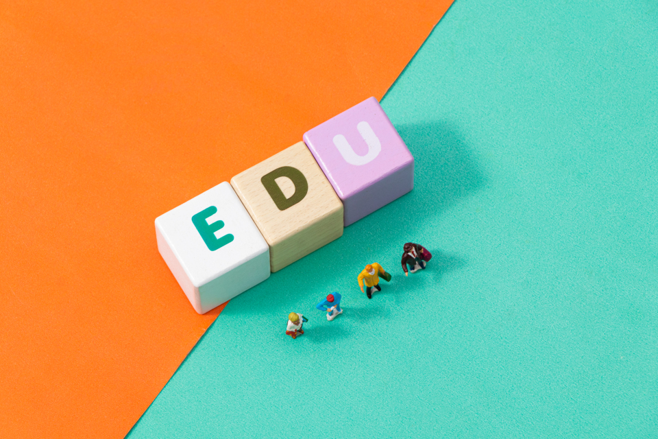 益智积木人偶高清图