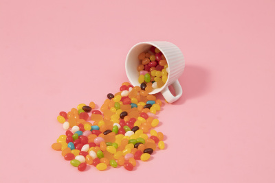 多色彩虹水果味儿童零食水杯实拍图
