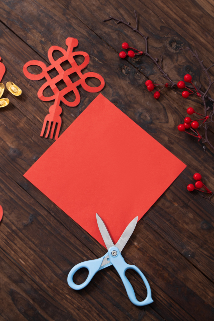 剪刀中国结剪纸实拍图