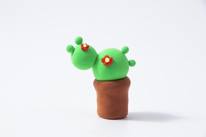 绿植小玩具模型版权图片下载