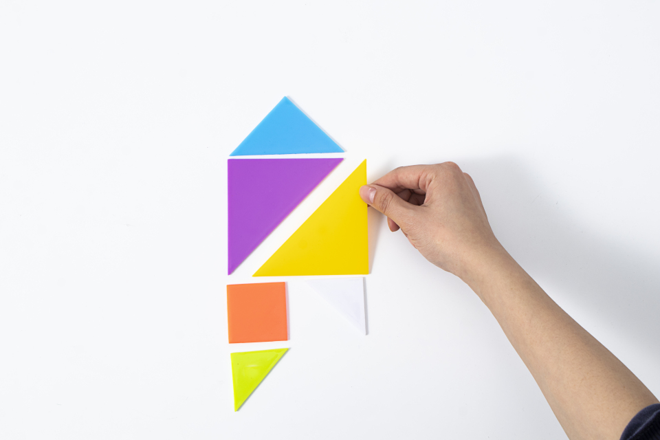 线上教学彩色七巧板高清图