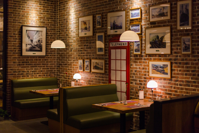 绿色皮质沙发典雅西餐厅实拍图