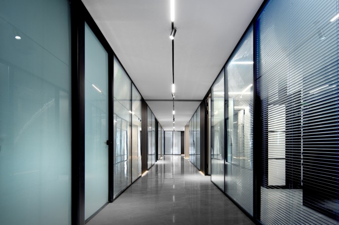 商务精英办公室走廊高清图