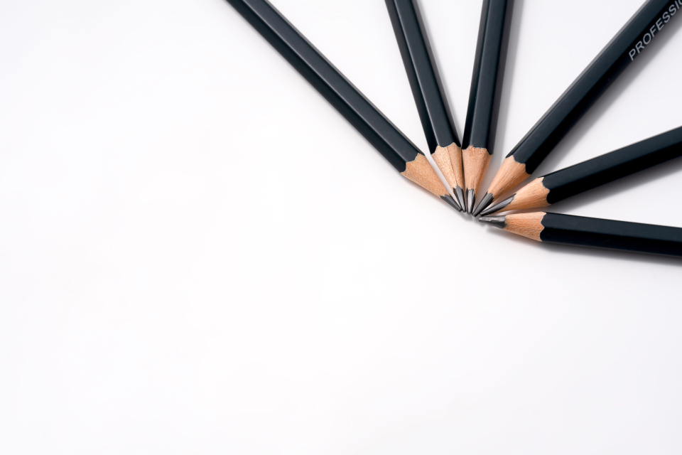 素描绘画专用笔高清图