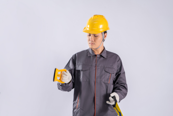 职业装劳动人员工作实拍图