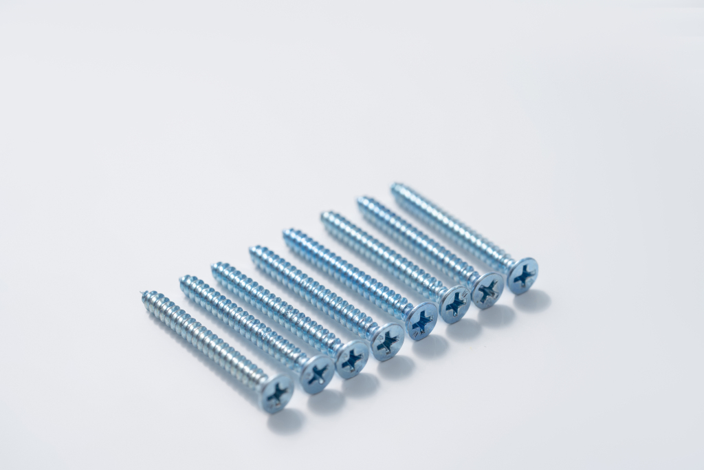 箭头螺丝钉实拍高清图版权图片下载