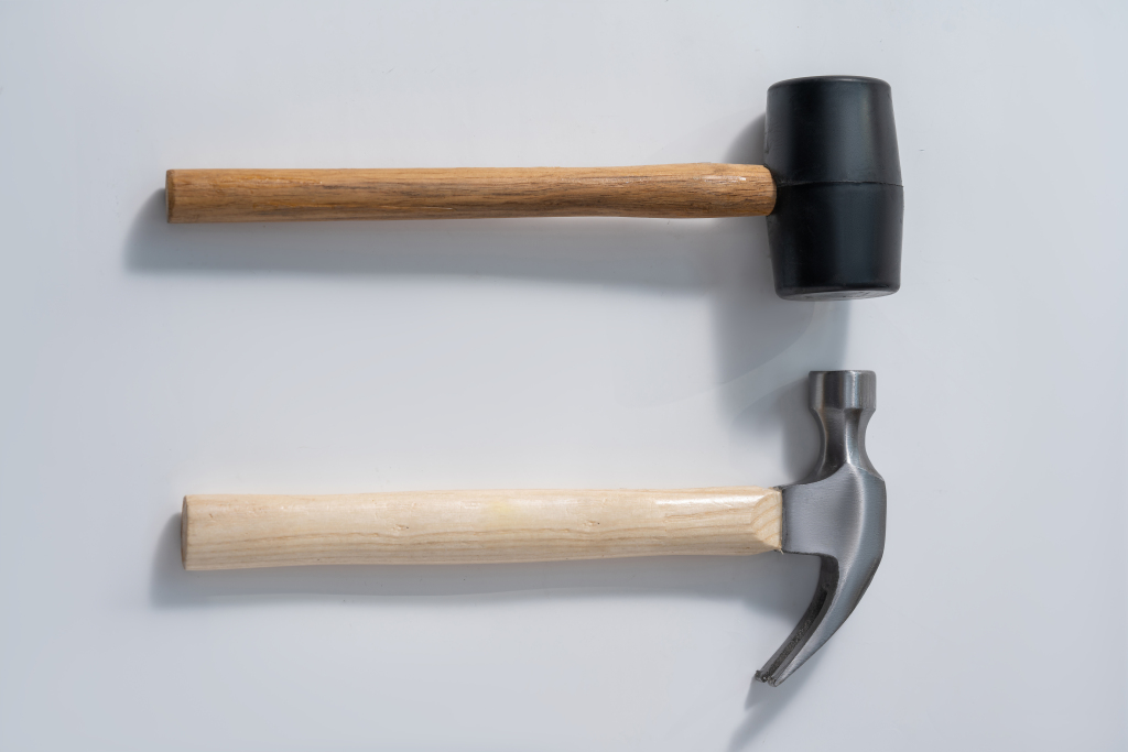 家用工具木柄锤子实拍图版权图片下载