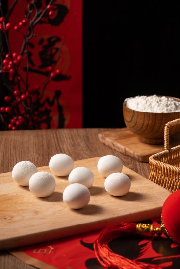 黑芝麻汤圆庆贺元宵佳节高清图