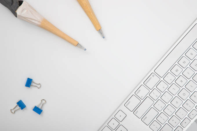 职场日常办公桌面实拍图