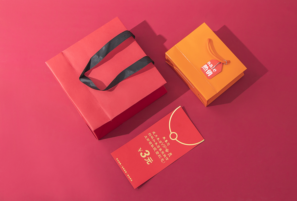 电商优惠促销购物袋实拍图版权图片下载