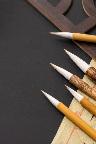 多只毛笔书法班展示图